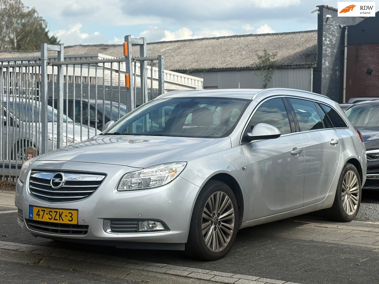 Opel Insignia Sports Tourer - 2.0 CDTI EcoFLEX Business Edition | Trekhaak | LM Velgen | Airco | - AutoWereld.nl