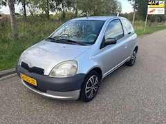 Toyota Yaris - 1.0-16V VVT-i Terra
