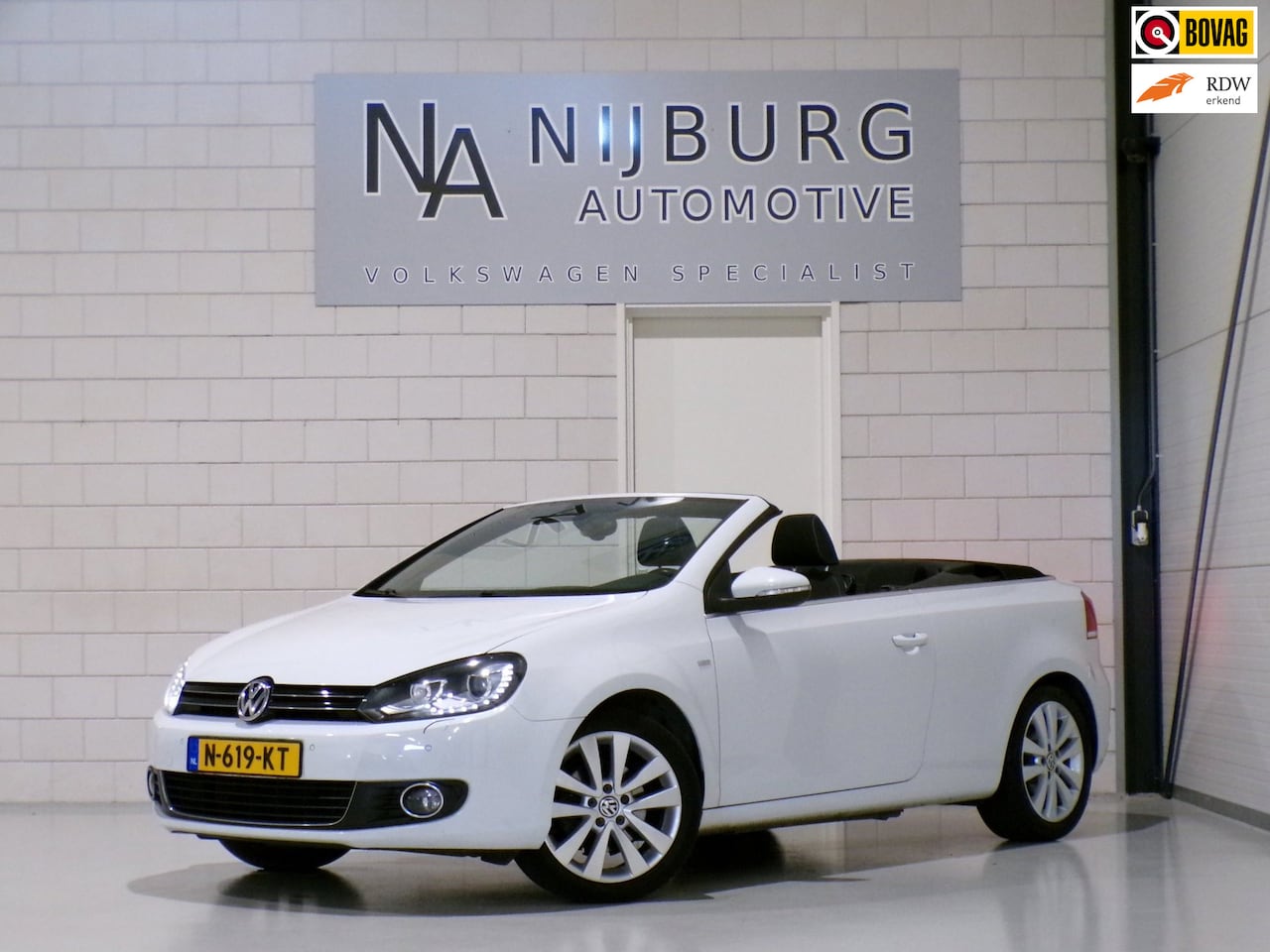 Volkswagen Golf Cabriolet - 1.2 TSI Highline CUP Edition Apple-carplay Stoelverwarming Xenon-LED Parkeersensoren Trekh - AutoWereld.nl