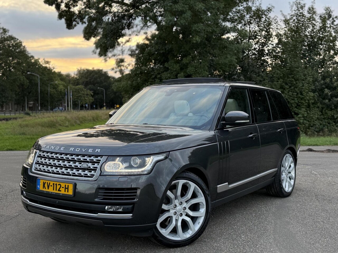 Land Rover Range Rover - 3.0 TDV6 Vogue Nap/Trekhaak/Pano/Acc - AutoWereld.nl