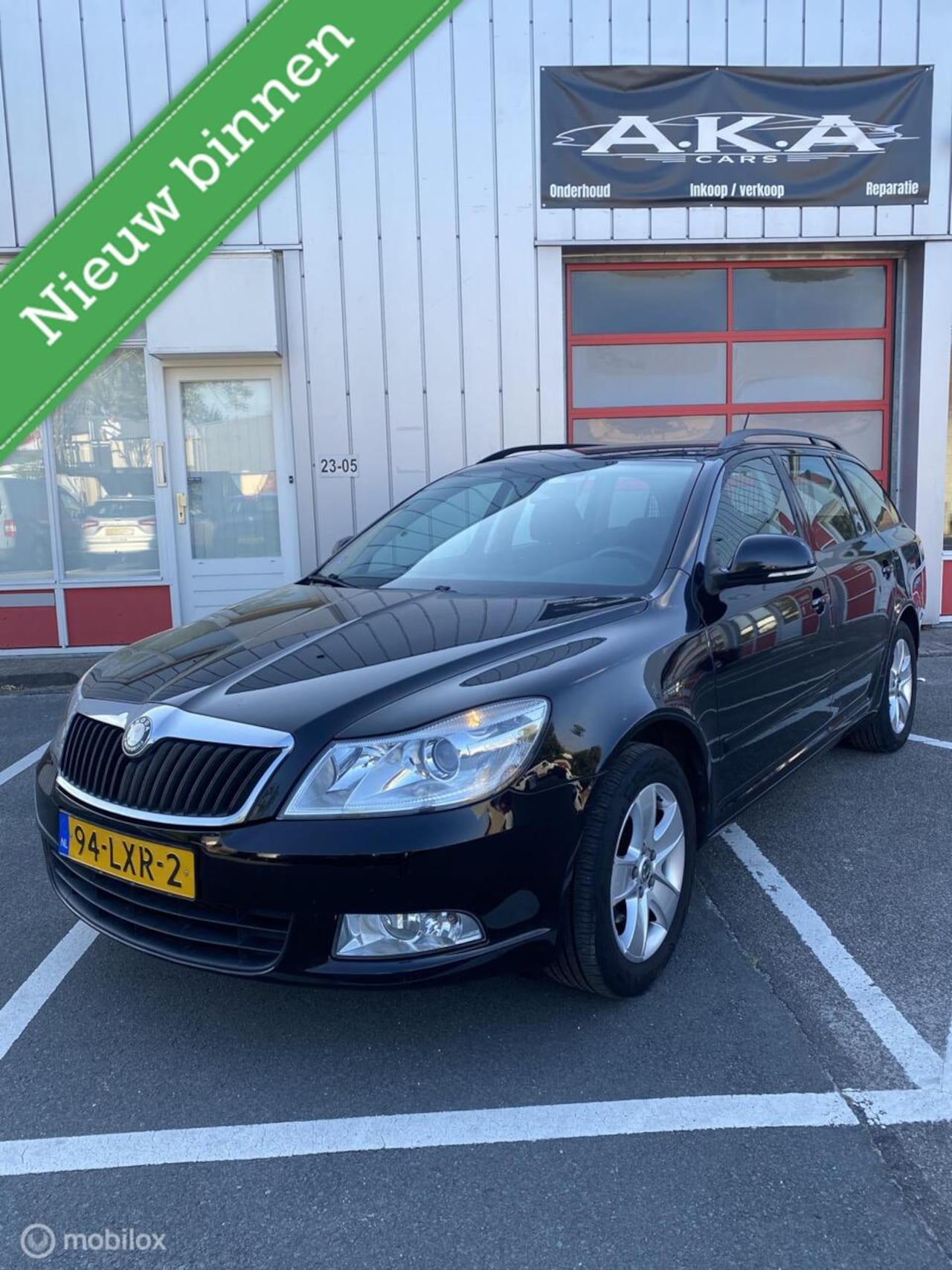 Skoda Octavia Combi - 1.2 TSI Ambition Business | 1e Eigenaar | Dealer Onderhouden | Climate & Cruise control - AutoWereld.nl