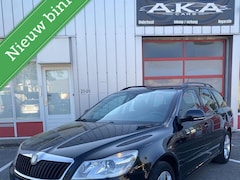 Skoda Octavia Combi - 1.2 TSI Ambition Business | 1e Eigenaar | Dealer Onderhouden | Climate & Cruise control