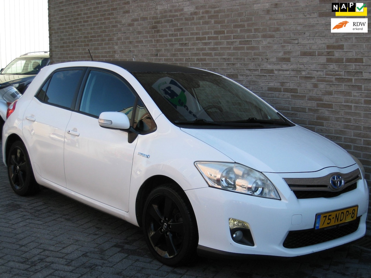 Toyota Auris - 1.8 Full Hybrid Executive - 2eig! - Achteruitrijcamera - Radio-/CD speler - AutoWereld.nl
