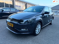 Volkswagen Polo - 1.0 Comfortline Edition 2016 Parkeersensor Stoelverwarming Airco