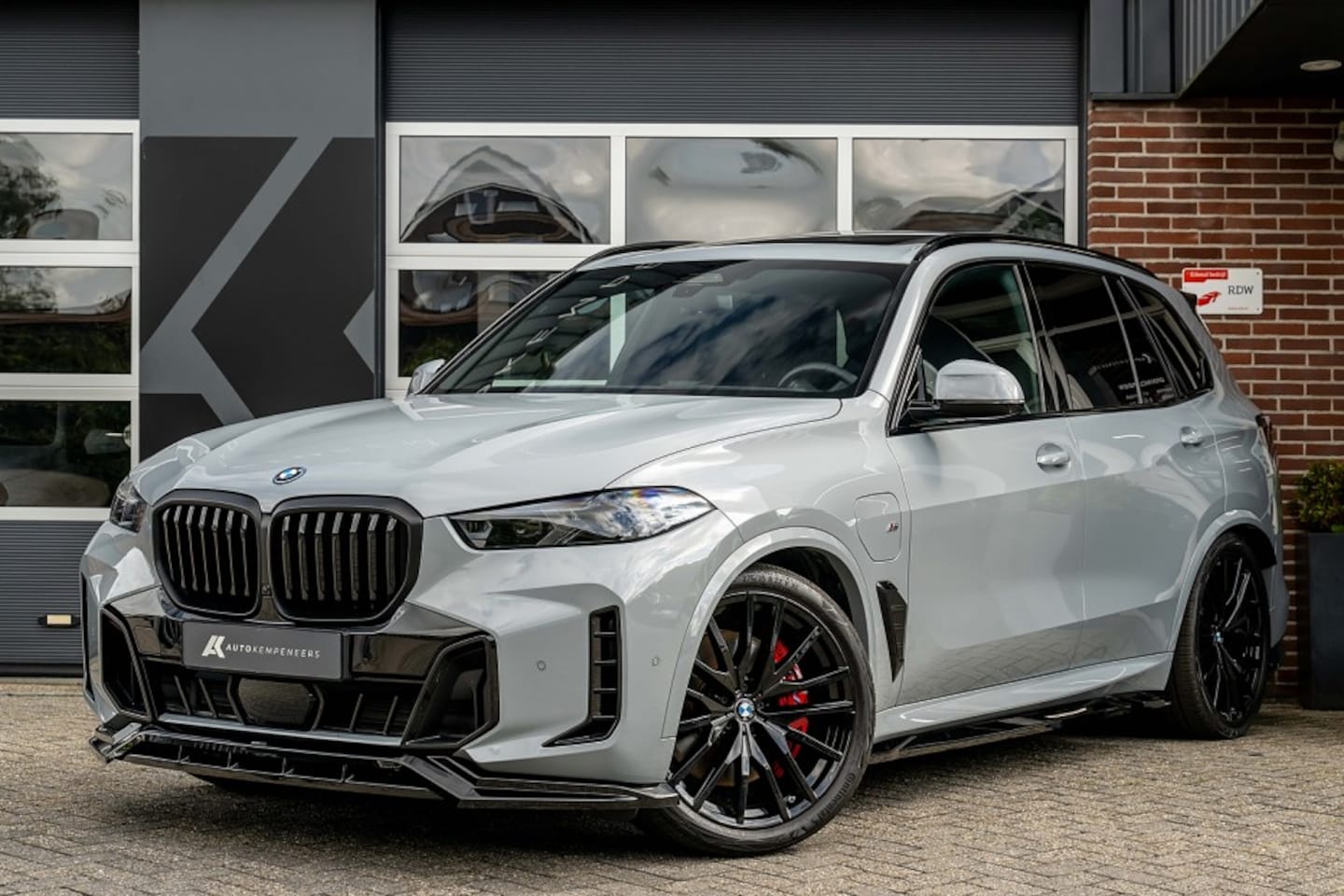 BMW X5 - xDrive50e M Sport Pro | Panorama | Comfort Seats | Driving Ass. Prof. | Soft Close | Trekh - AutoWereld.nl