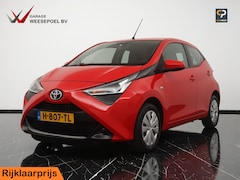 Toyota Aygo - 1.0 VVT-i X-Play Automaat - Navigatie via Apple Carplay/Android Auto - Camera - 12 maanden