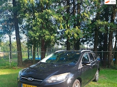 Ford Focus Wagon - 1.0 EcoBoost Titanium , Distributie vervangen , Apk
