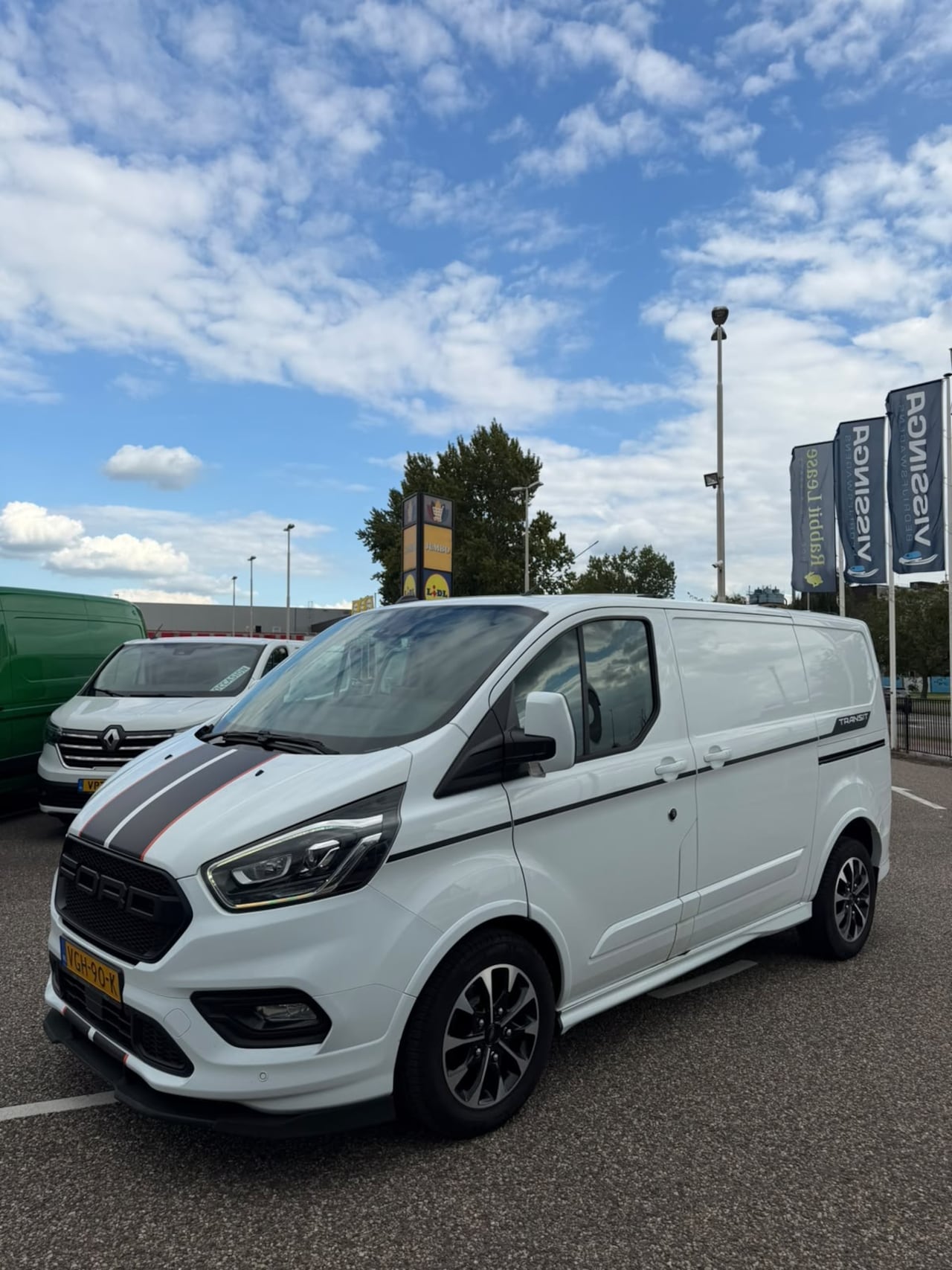 Ford Transit Custom - 320 2.0 TDCI L1H1 Sport 320 2.0 TDCI L1H1 Sport - AutoWereld.nl