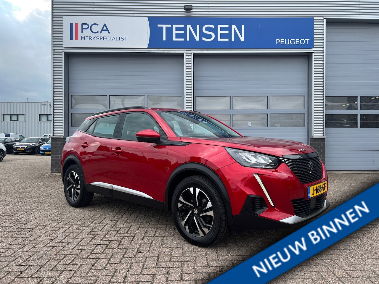 Peugeot 2008 - 1.2 100PK Allure | Trekhaak | Navigatie | DAB | - AutoWereld.nl