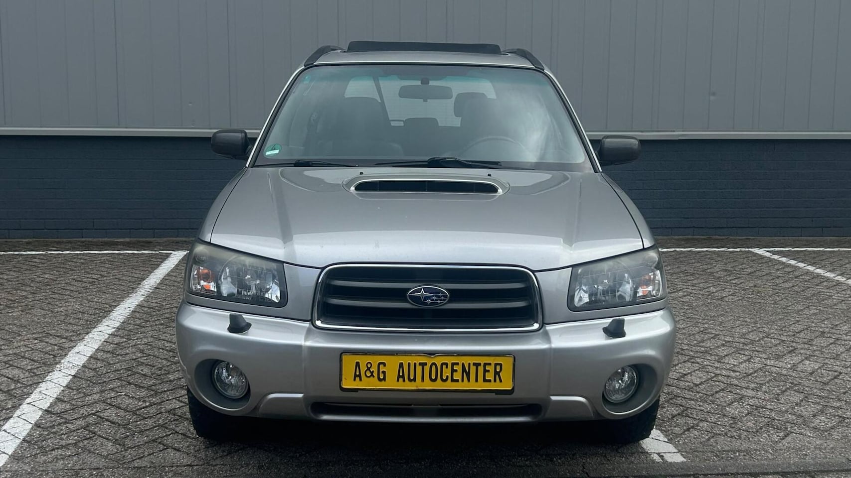 SUBARU FORESTER 2.0 AWD XT 177 ch 1ère MAIN BVA - CLIM - PANO - ATTELAGE - 187000 km