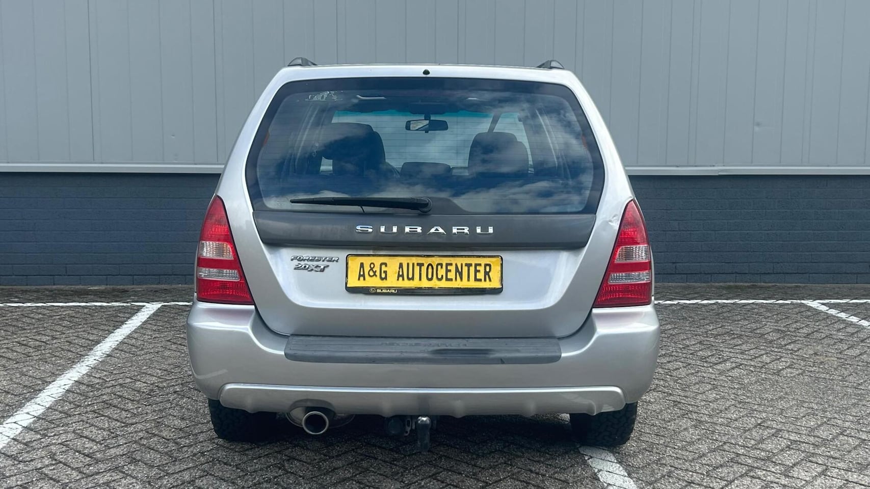 SUBARU FORESTER 2.0 AWD XT 177 ch 1ère MAIN BVA - CLIM - PANO - ATTELAGE - 187000 km