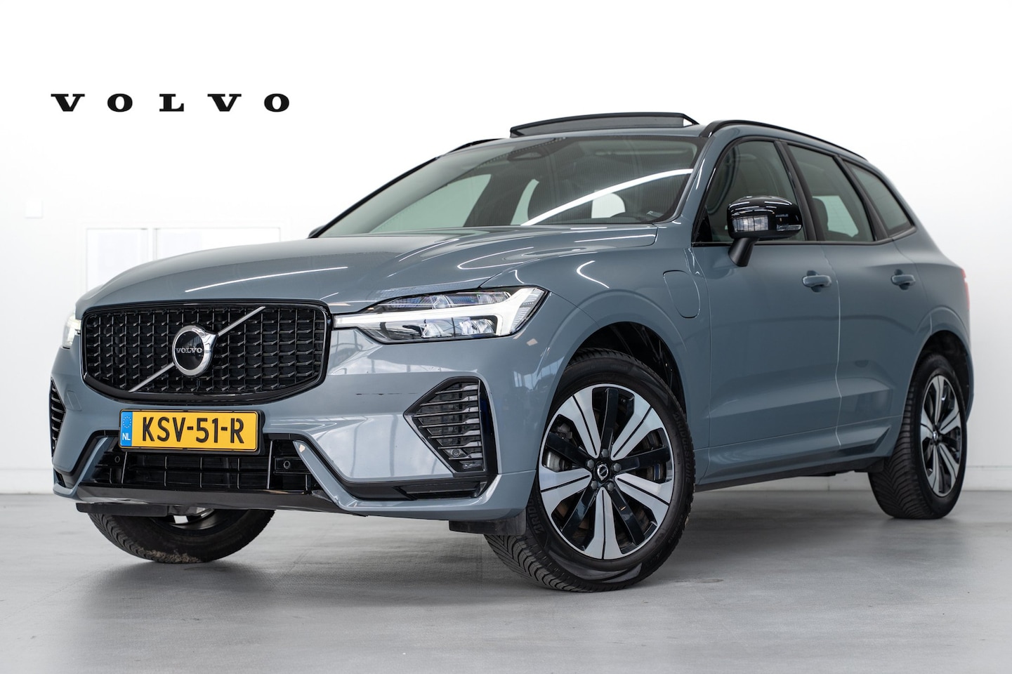Volvo XC60 - T6 350PK Plus Dark | Panoramadak | Adap Cruise | Memory | Elec Stoelen - AutoWereld.nl