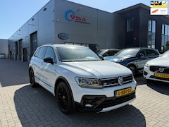 Volkswagen Tiguan - 1.5 TSI ACT Highline Business R-line|4-nieuwe banden 4-seizoen|R-line|Carplay|Virtual Disp