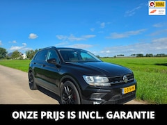 Volkswagen Tiguan - 1.5 TSI 20"LMV stoelverwarming trekhaak 136.952km