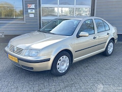 Volkswagen Bora - 1.6-16V