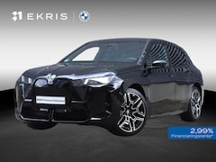 BMW iX - xDrive45 | M Sport Pro | Trekhaak | Head up | Driving Assistant Prof. | Parking Assistant