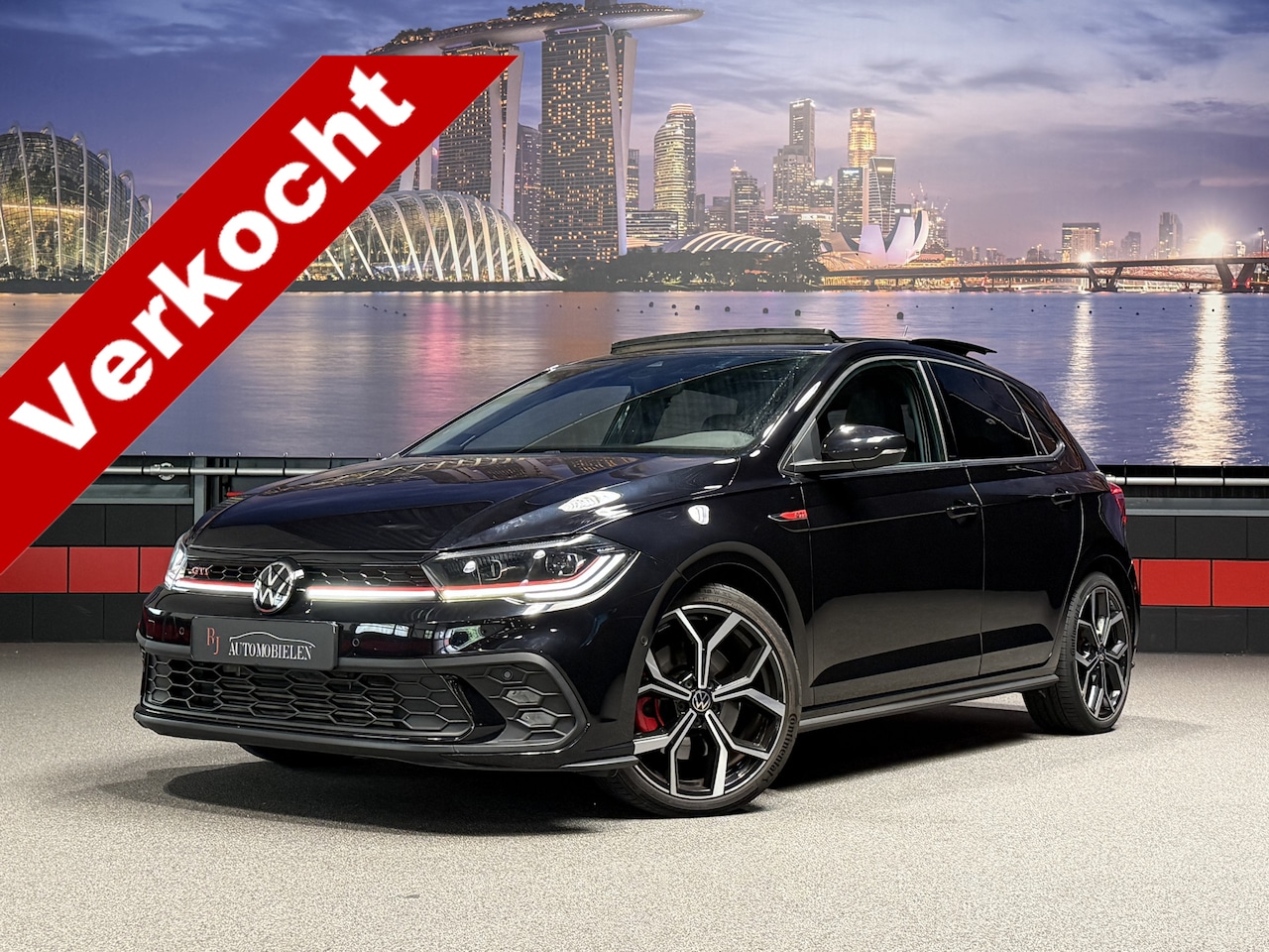 Volkswagen Polo - 2.0 TSI GTI Keyless|Panorama|Camera|DCC - AutoWereld.nl