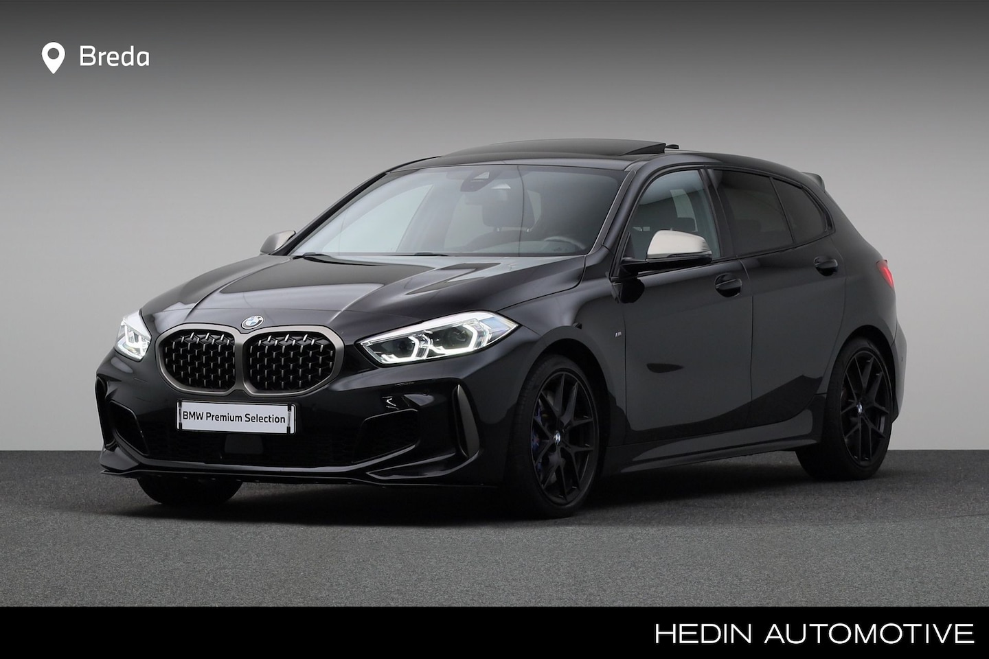 BMW 1-serie - M135i xDrive | M-sport Shadow Line | BMW Live Cockpit Professional | Schuif-/ Panoramadak - AutoWereld.nl