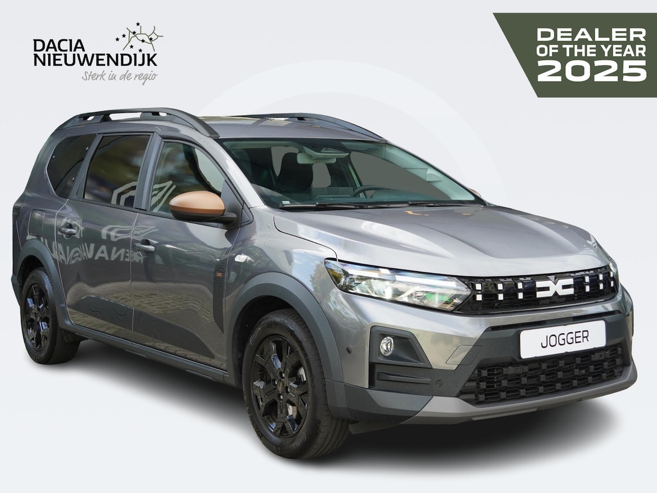 Dacia Jogger - 1.8 hybrid 155 extreme 7p. AUTOMAAT / 10.000KM / NIEUWSTE MODEL / CAMERA / PDC V+A / BLIND - AutoWereld.nl