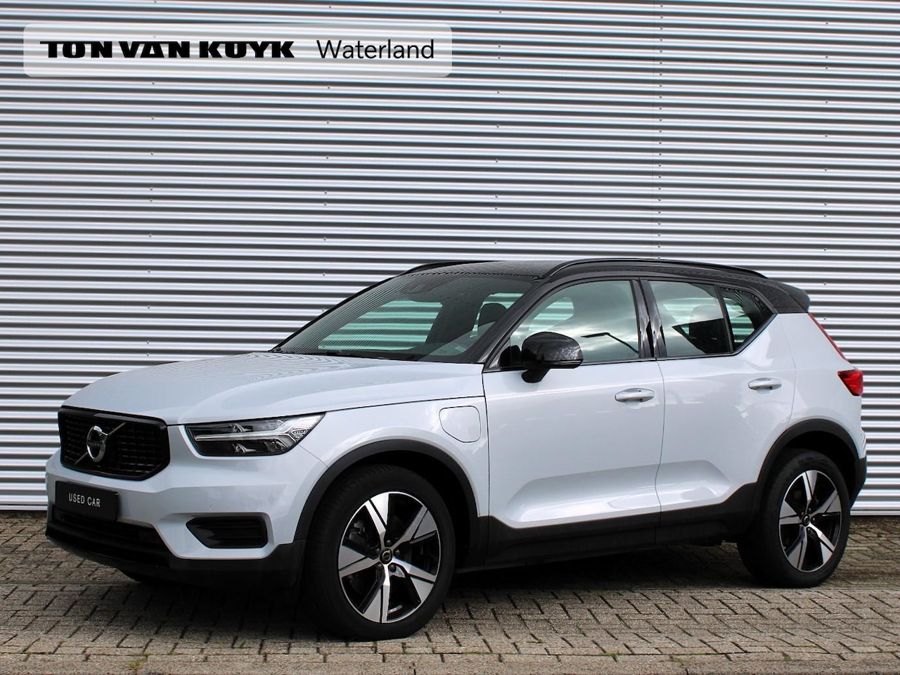 Volvo XC40 - 1.5 T5 Recharge R-Design Automaat / Reservewiel / DAB / Glossy Black Dak / Microtech Nubuc - AutoWereld.nl