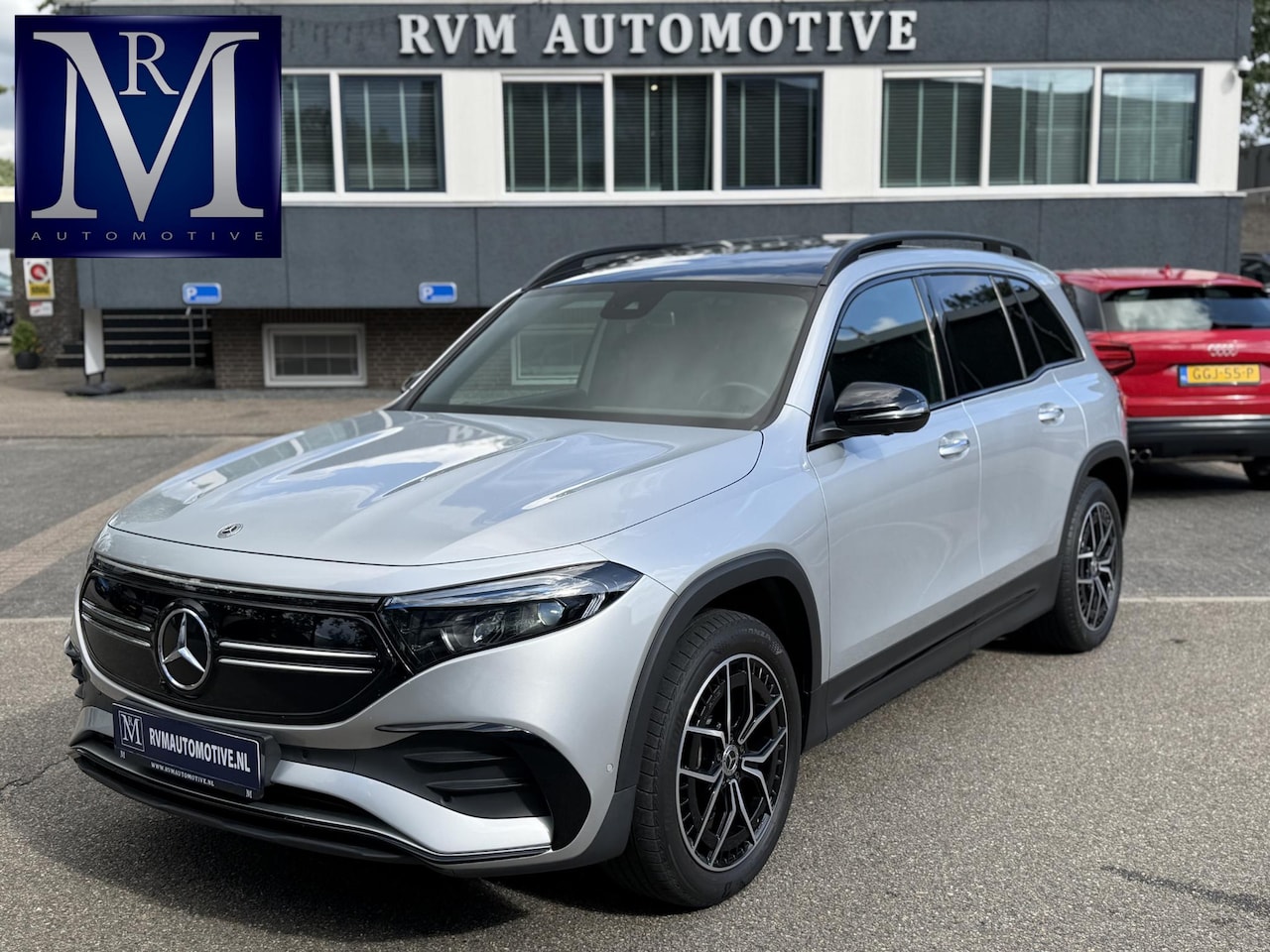 Mercedes-Benz EQB - 300 4MATIC AMG Line 7p. 67 kWh | SOH 98% | NIGHT PAKKET | 360 CAMERA| 7 PERSOONS | RIJKLAA - AutoWereld.nl