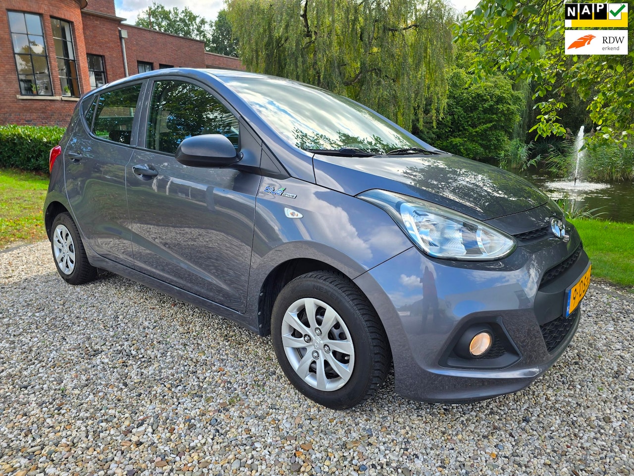 Hyundai i10 - 1.0i i-Drive 5-deurs *apk:09-2027* - AutoWereld.nl