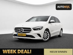 Mercedes-Benz B-klasse - 180 Launch Edition|AUT|CAMERA|LED|NL AUTO|TREKHAAK