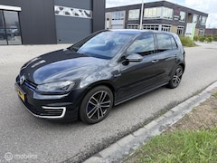 Volkswagen Golf - 1.4 TSI GTE Connected Series