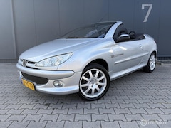 Peugeot 206 CC - 1.6-16V Quiksilver Clima Leer Uniek Youngtimer