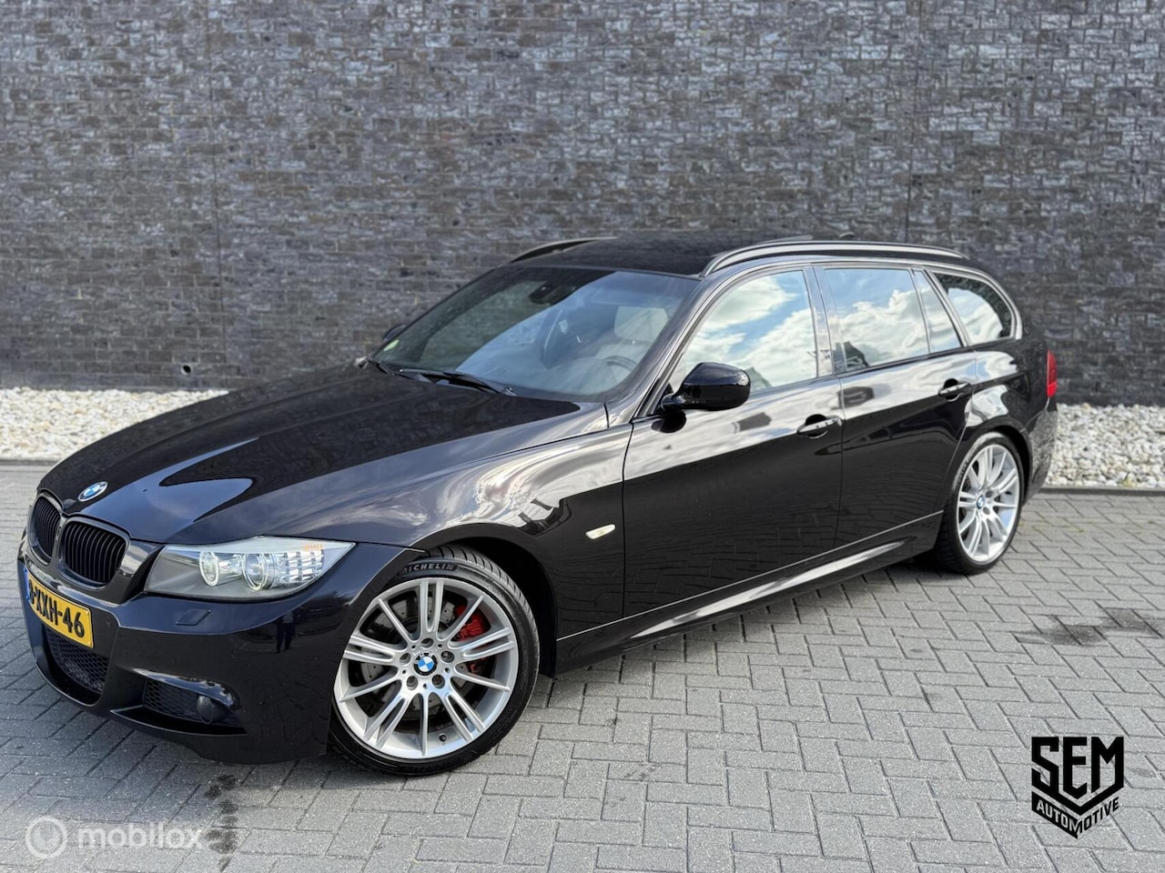 BMW 3-serie Touring - 325d Business Line M Sport 325d Business Line M Sport - AutoWereld.nl