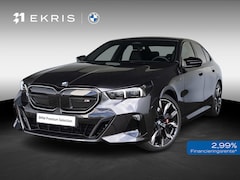 BMW i5 - Sedan eDrive40 | M Sportpakket Pro | Stuurwielverwarming | Adaptief onderstel Professional