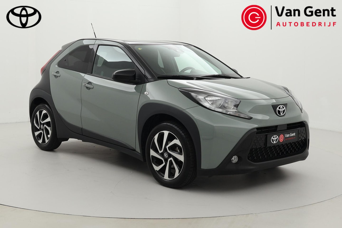 Toyota Aygo X - 1.0 VVT-i S-CVT Pulse | Apple Carplay / Android Auto | Parkeersensoren voor/achter | Keyle - AutoWereld.nl