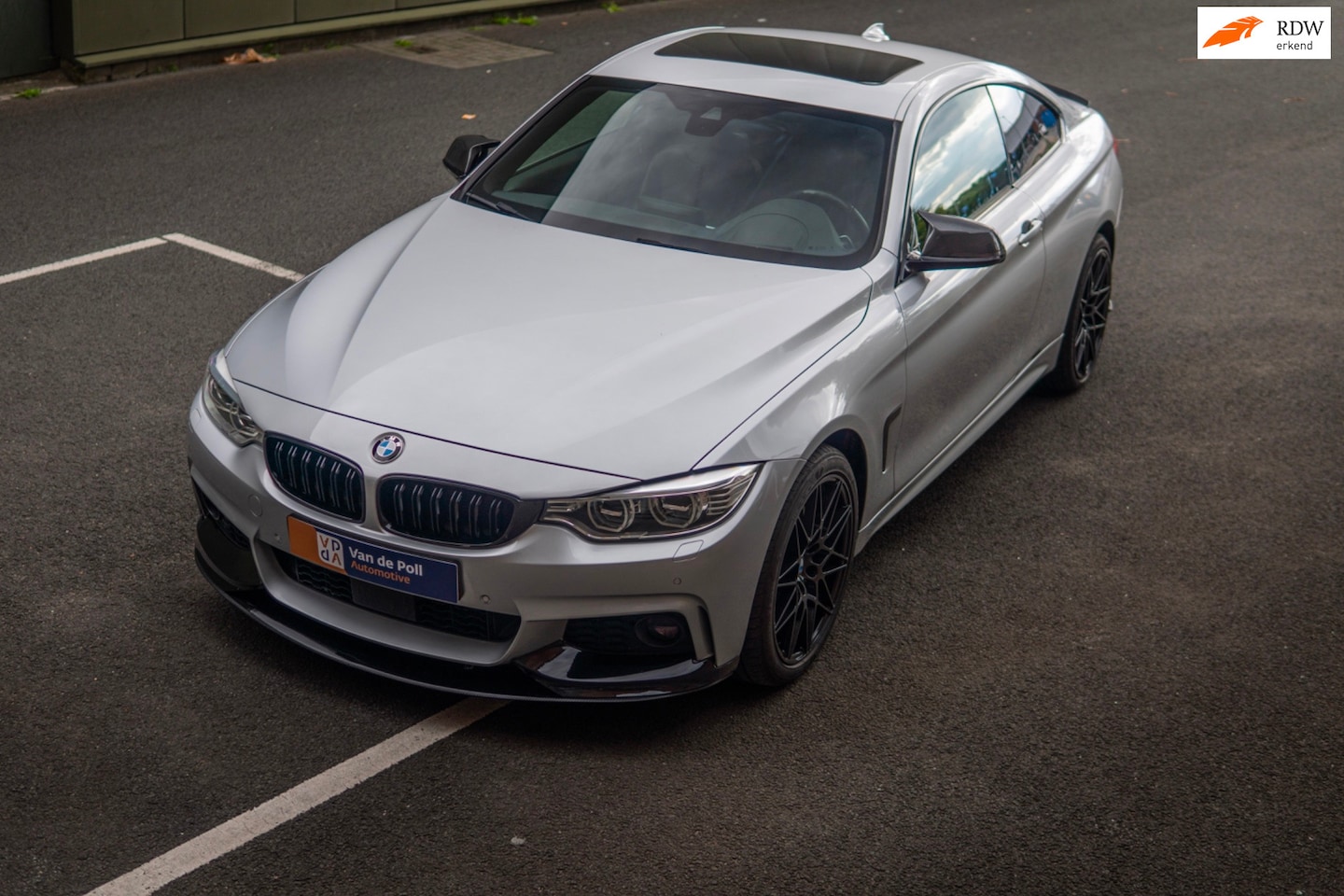 BMW 4-serie Coupé - 435i xDrive High Executive M Sport BOMVOL! l HUD l PANO l ACC l Shadow l Keyless l Memory - AutoWereld.nl