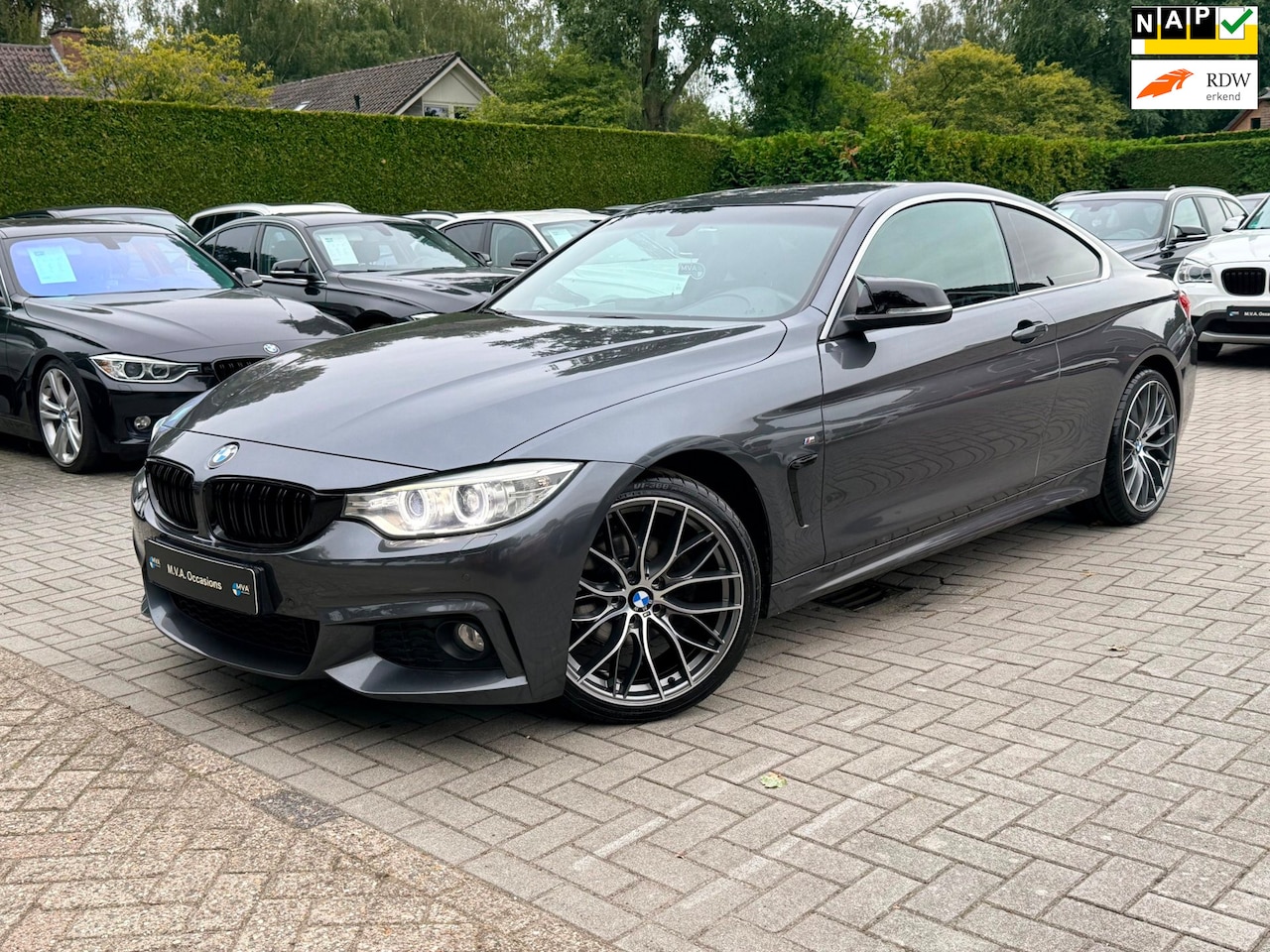 BMW 4-serie Coupé - 420i Executive M Sport|Nieuwe Ketting|Xenon|19 inch M|Automaat|Cruise control|Climate cont - AutoWereld.nl