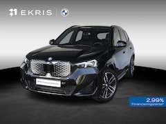 BMW iX1 - eDrive20 | M Sportpakket Pro | Premium Pack | Travel Pack | 19 inch | M Adaptief onderstel