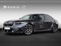 BMW M5 - Sedan M-Driverspack / Trekhaak / Panoramadak / Keramische remmen / Boewer & Wilkins / Driv