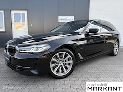 BMW 5-serie Touring - 530e High Executive HUD / LED / Trekhaak