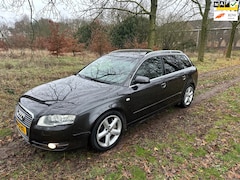 Audi A4 Avant - 2.0 TFSI quattro Advance apk t/m 10-09-2027