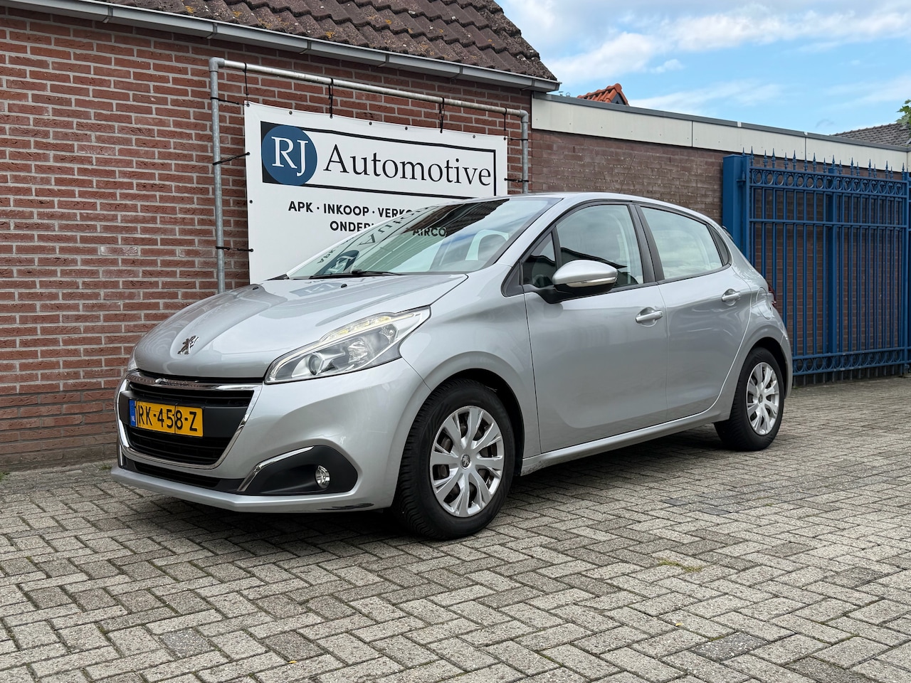Peugeot 208 - 1.6 B.HDi Blue Lease LESAUTO/NAP/AIRCO - AutoWereld.nl