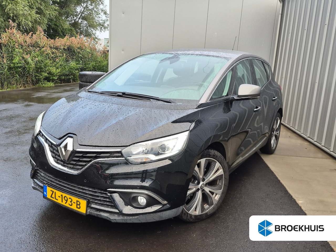 Renault Scénic - 1.3 TCe Initiale Paris 163 PK AUTO | Trekhaak | Cruise contr | Keyless | Climate contr | N - AutoWereld.nl