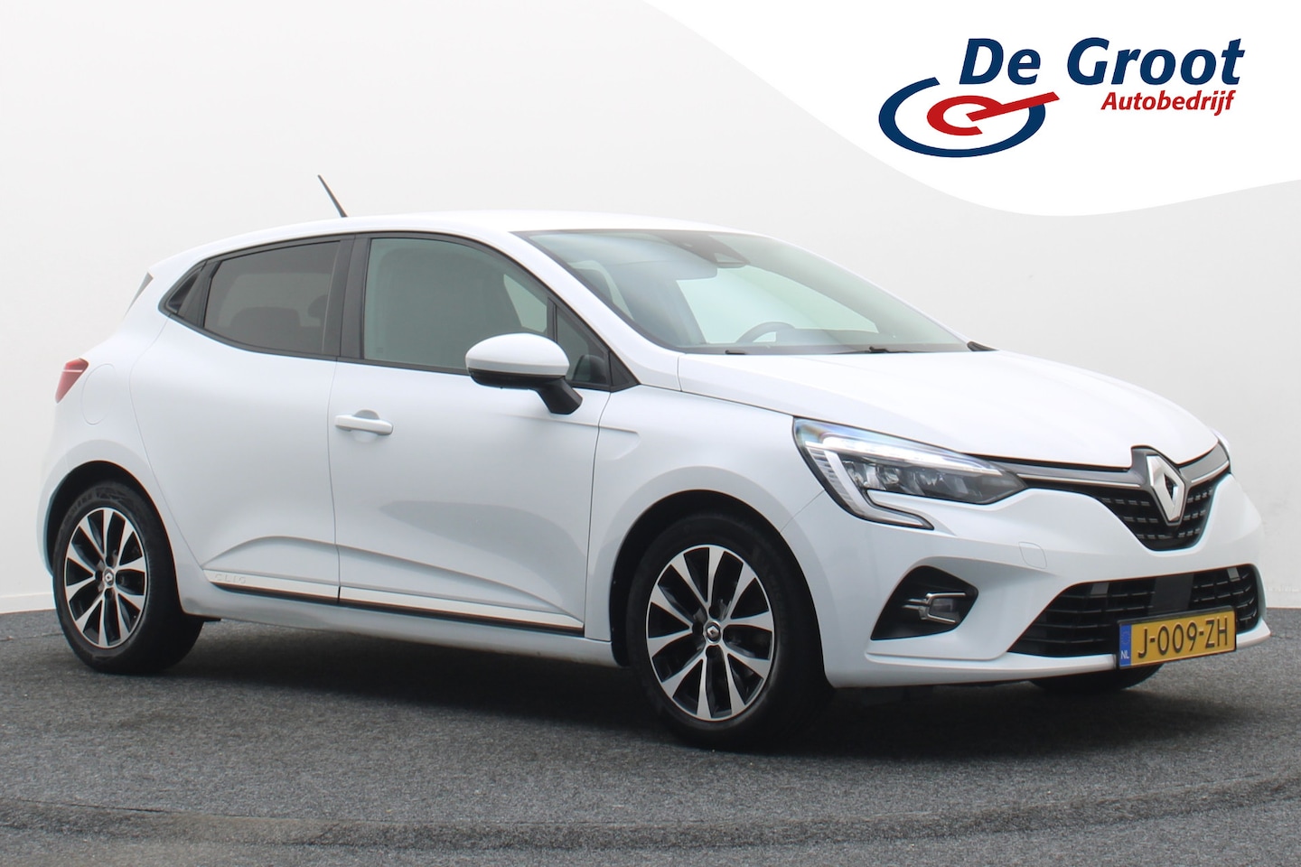 Renault Clio - 1.0 TCe Zen Apple CarPlay, Cruise, LED, Navi, PDC, Trekhaak, 16" - AutoWereld.nl