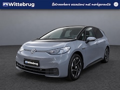 Volkswagen ID.3 - Pro Edition Advantage 204pk 58 kWh / Navigatie / Stoelverwarming / Camera / 18" LMV HAL