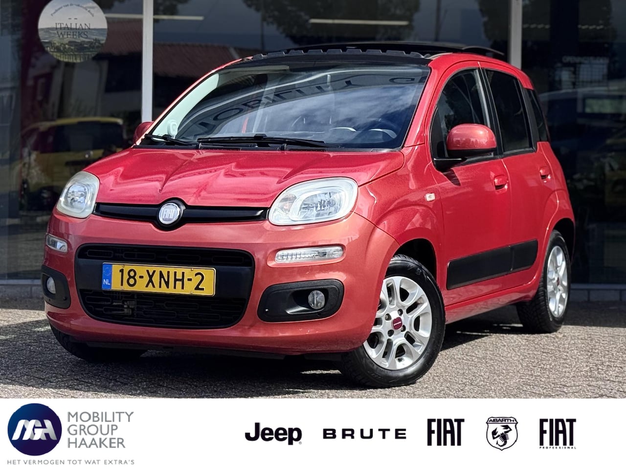 Fiat Panda - 0.9 TwinAir Lounge | Panoramadak | Airco | Sensoren - AutoWereld.nl