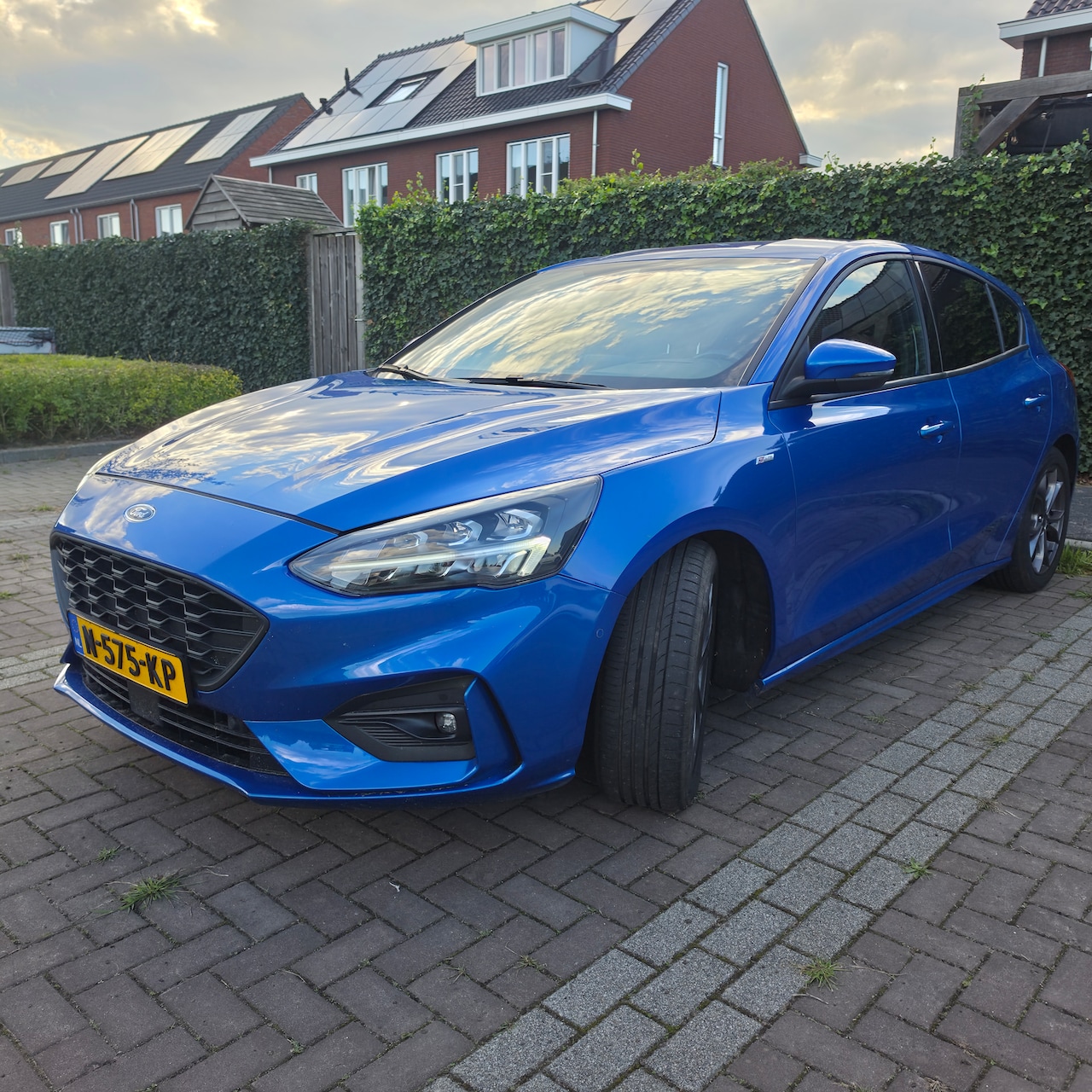 Ford Focus - 1.0 EcoBoost Vignale ST-Line 125pk | HUD | B&O | Winter Pack - AutoWereld.nl