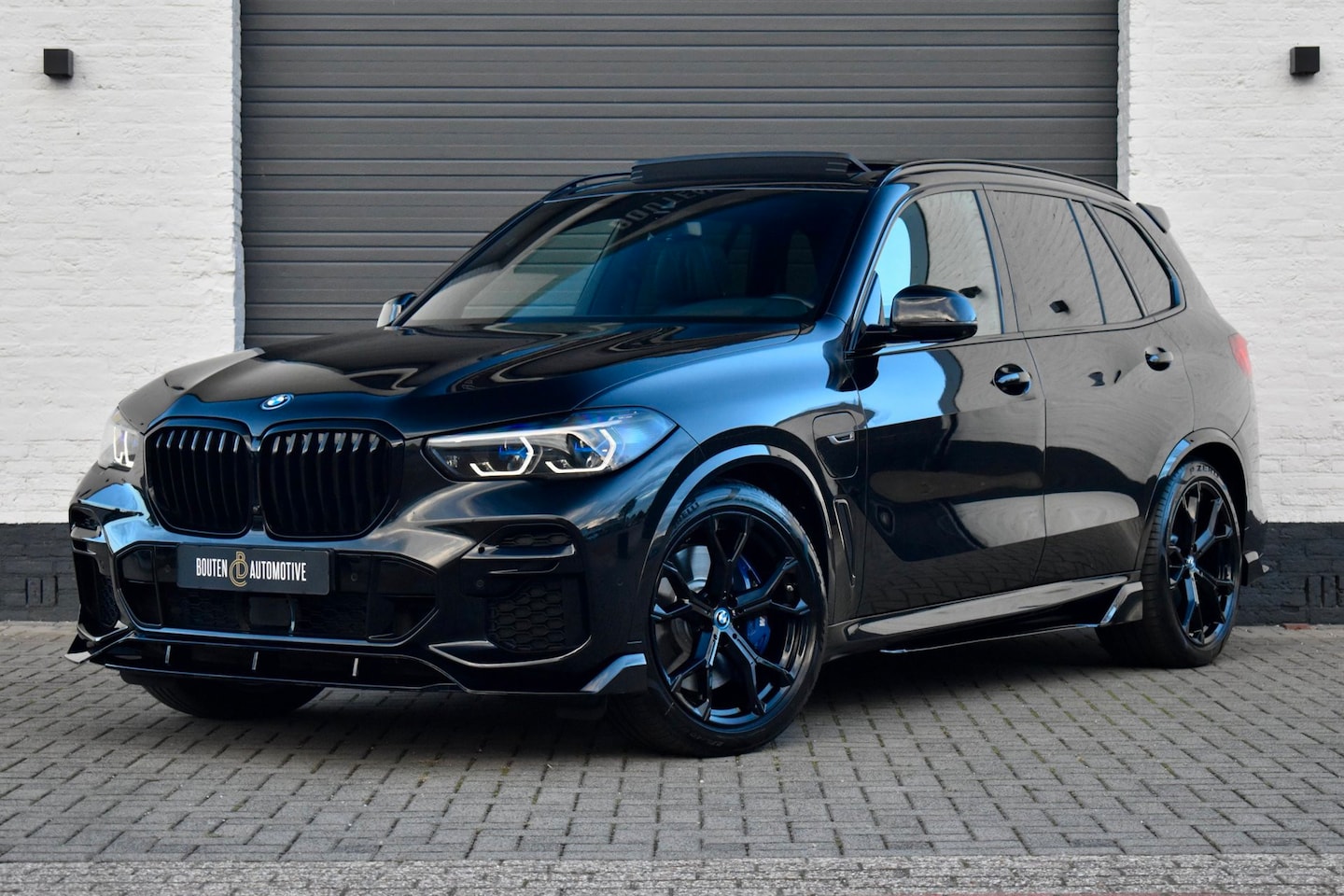 BMW X5 - XDrive45e High Executive M-Sport | B&W | Massage | Aero | HUD | - AutoWereld.nl