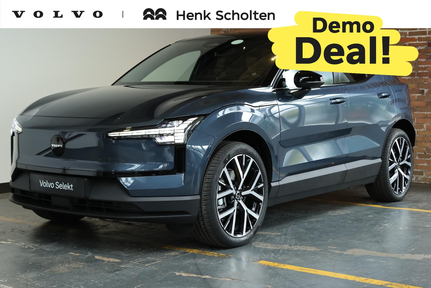 Volvo EX30 - P5 Long Range Plus Black Edition Europa 69 kWh | 20" Y-Spaaks Wielen | Elektrisch Verstelb - AutoWereld.nl
