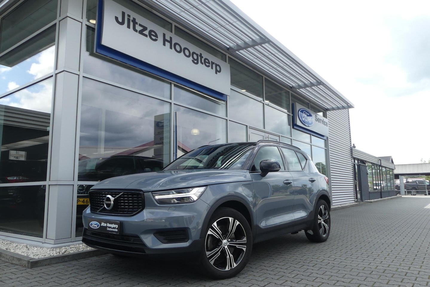 Volvo XC40 - 1.5 T4 Recharge R-Design ELEKT. TREKHAAK, STOELVERWARMING, LEER/ALCANTARA, ADAPT. CRUISE, - AutoWereld.nl