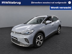Volkswagen ID.4 - Pure 52 kWh Navigatie / Parkeersensoren / LED verlichting / Clima / Carplay trans