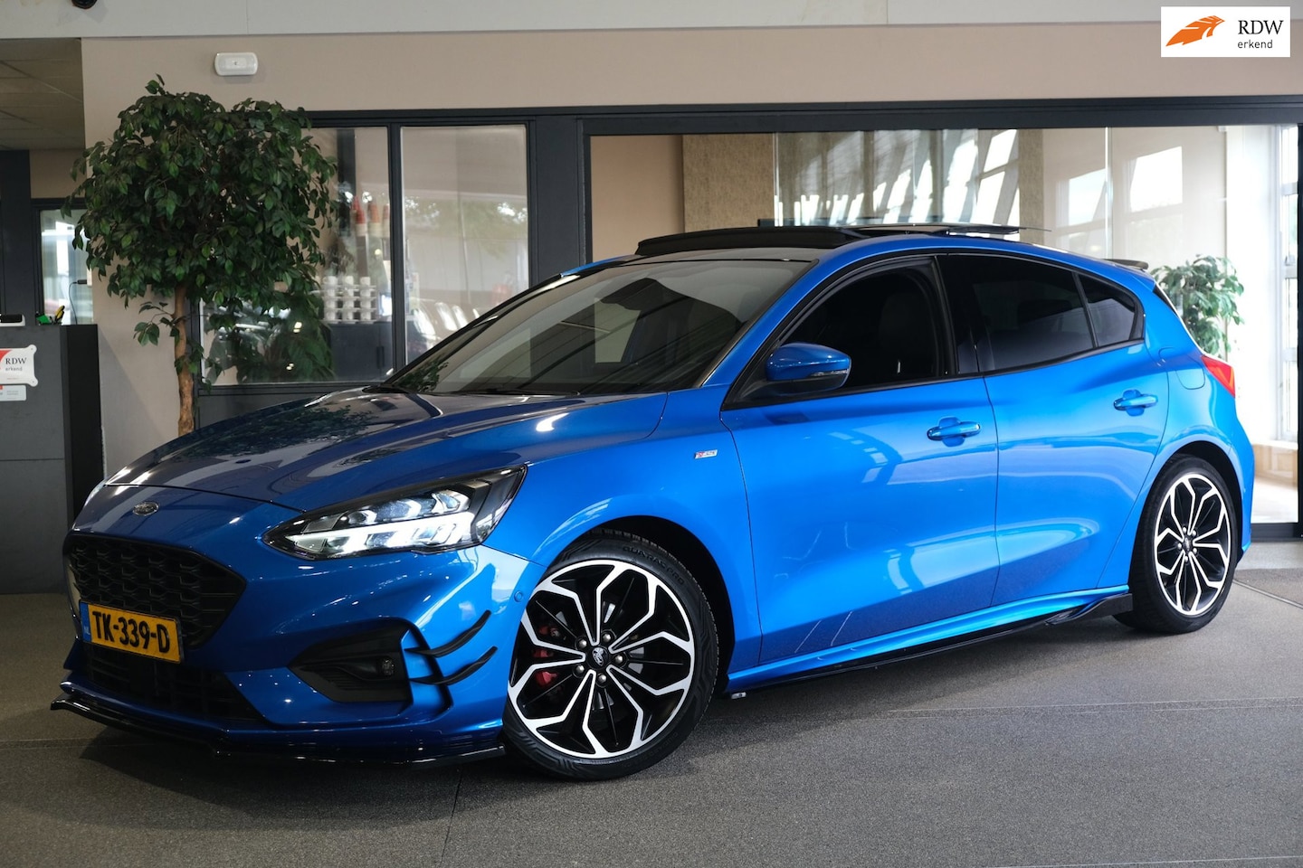 Ford Focus - 1.0 EcoBoost ST Line 125 PK Pano Navi Led B&O Cruise Cam - AutoWereld.nl