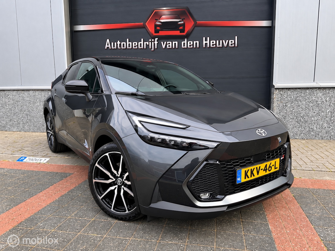 Toyota C-HR - 2.0 Plug-in Hybrid 220 GR SPORT JBL|360|Carplay - AutoWereld.nl